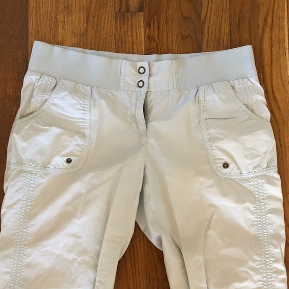 Mint green pastel capris pants - Picture 12 of 14